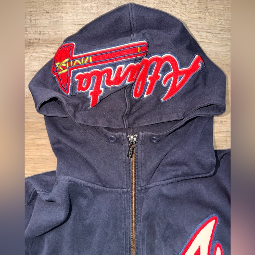 Pro Standard Atlanta Braves Navy Full-Zip Hoodie - Picture 9 of 11